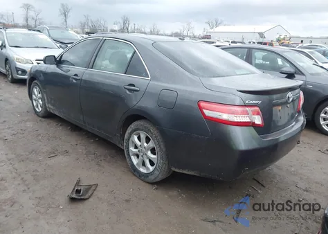 2011 Toyota Camry Le z USA, uszkodzony, nr VIN 4T1BF3EK8BU654108